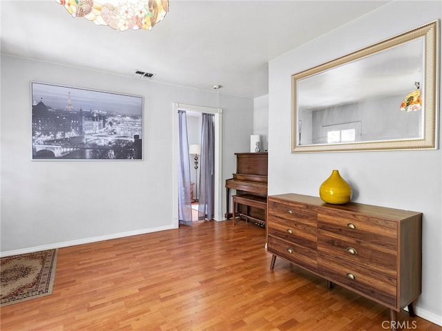 334 N Lomita St, Burbank, CA 91506 - living area featuring wood finished floors and baseboards
