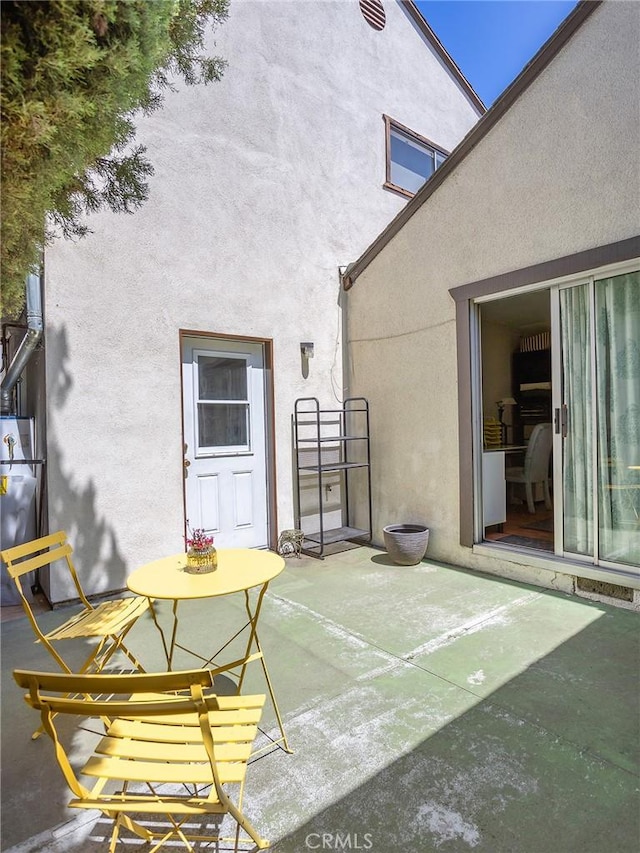 334 N Lomita St, Burbank, CA 91506 - view of patio / terrace