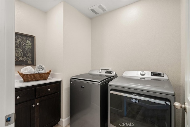 27 Bentwater Loop, Chico, CA 95973 - washroom with washing machine and clothes dryer