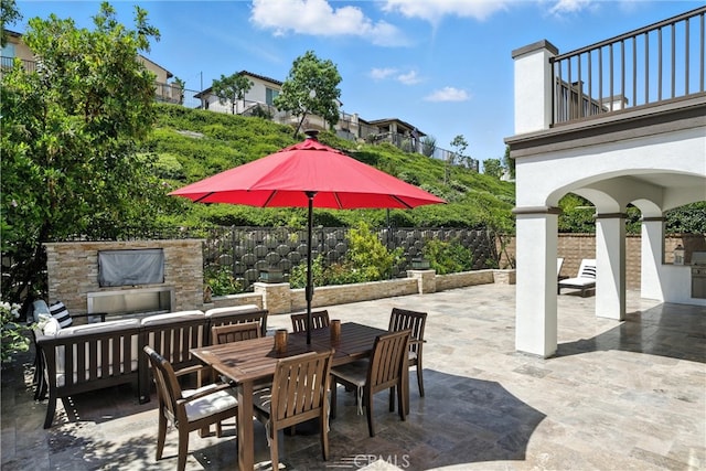 29 Lucido St, Rancho Mission Viejo, CA 92694 - patio / terrace featuring a patio area, outdoor dining space, and an outdoor hangout area