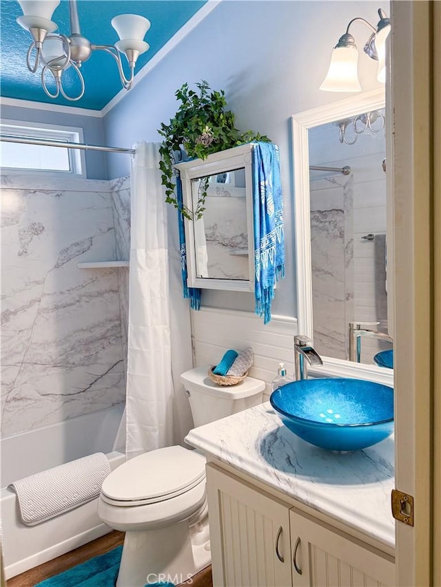 27545 Jasper Way, Castaic, CA 91384 - bathroom with vanity, shower / bath combination with curtain, and a chandelier