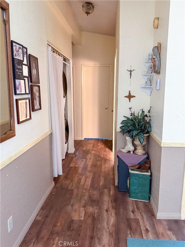 27545 Jasper Way, Castaic, CA 91384 - corridor with wood finished floors