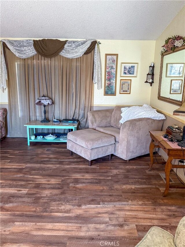 27545 Jasper Way, Castaic, CA 91384 - living room featuring a textured ceiling and wood finished floors