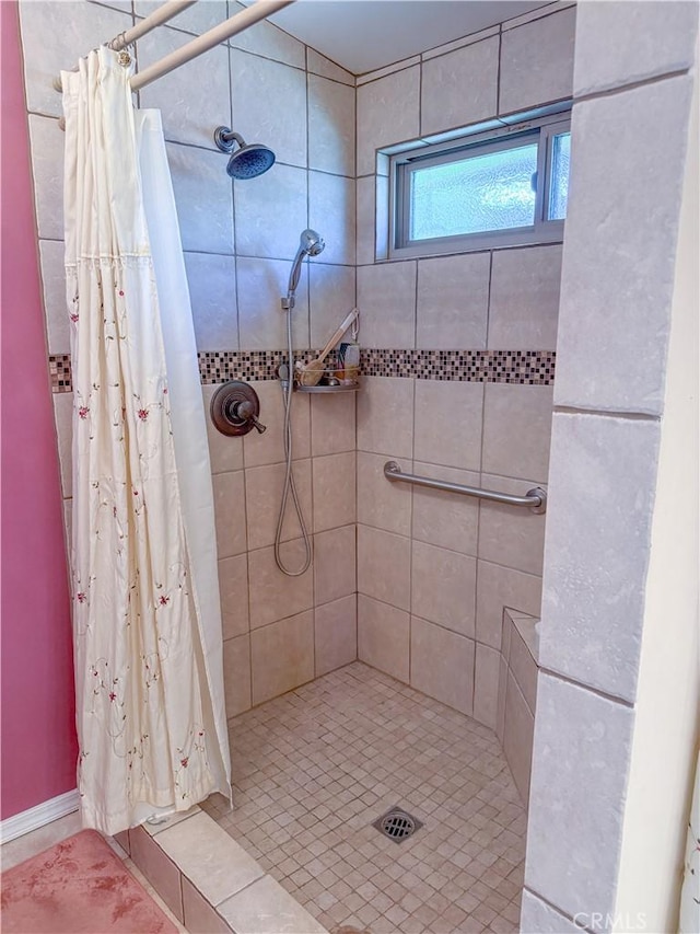27545 Jasper Way, Castaic, CA 91384 - bathroom featuring a tile shower
