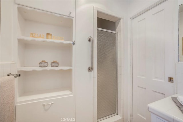 695 W 13th St, Upland, CA 91786 - bathroom with a shower stall