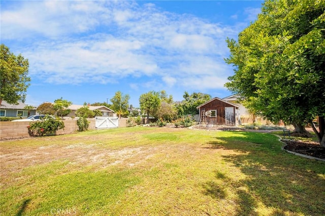 695 W 13th St, Upland, CA 91786 - fenced backyard with a gate