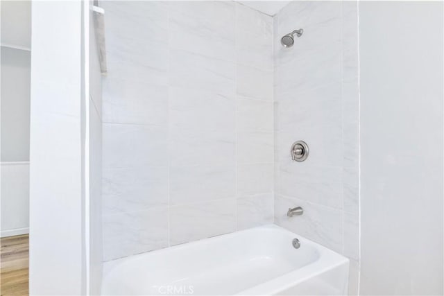 4955 Arizona Ave, Atascadero, CA 93422 - bathroom with shower / tub combination