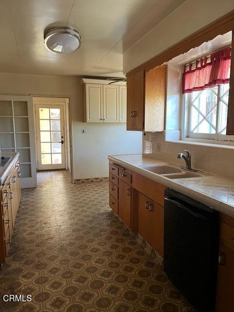 9851 Shadow Island Dr, Sunland, CA 91040 - photo 15