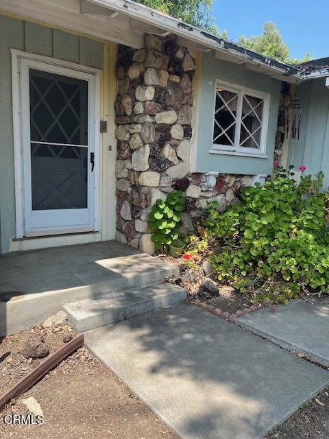 9851 Shadow Island Dr, Sunland, CA 91040 - photo 2