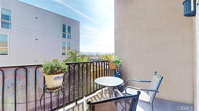 4821 Bakman Ave Unit 405, North Hollywood, CA 91601 - view of balcony