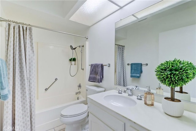 3463 Bahia Blanca W Unit B, Laguna Woods, CA 92637 - bathroom featuring shower / tub combo with curtain and vanity