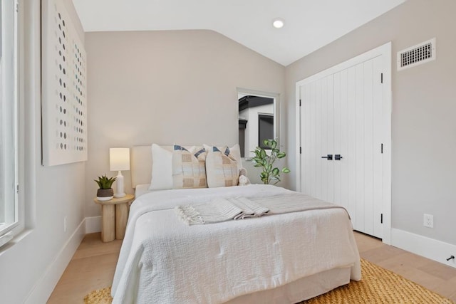 3586 Garfield St, Carlsbad, CA 92008 - bedroom featuring vaulted ceiling, light wood-type flooring, a closet, and recessed lighting