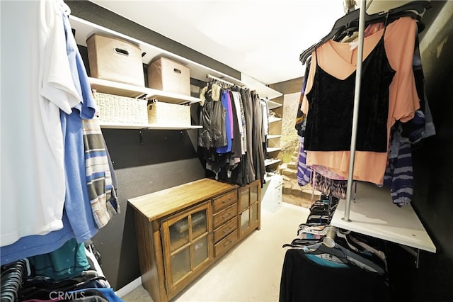 27768 Crookshank Dr, Saugus, CA 91350 - view of walk in closet