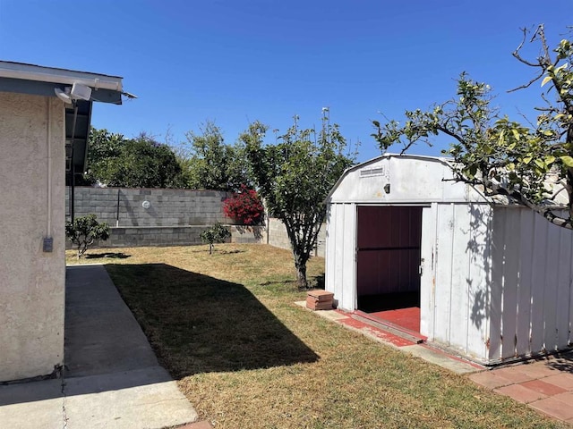 1195 Ilexey Ave, San Diego, CA 92154 - fenced backyard with a shed