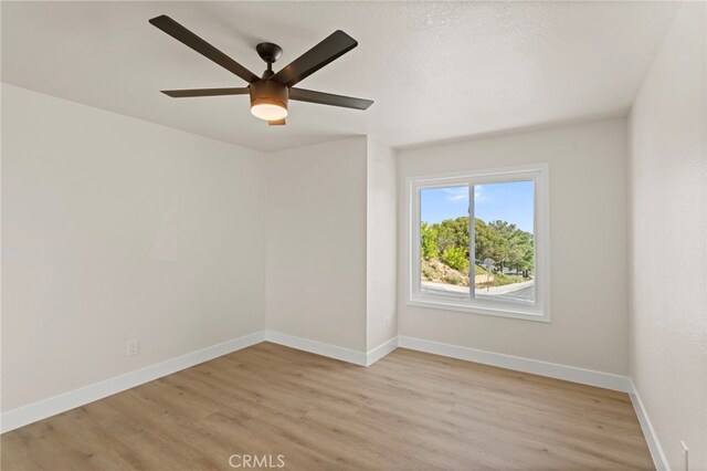 22146 Naples Dr, Moreno Valley, CA 92557 - photo 21