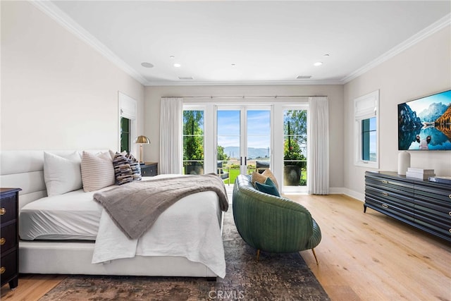 30 Catalina Vista Rd, Ladera Ranch, CA 92694 - bedroom with access to outside, wood finished floors, ornamental molding, and recessed lighting