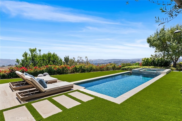 30 Catalina Vista Rd, Ladera Ranch, CA 92694 - view of swimming pool with a lawn, a mountain view, a pool with connected hot tub, and a patio area
