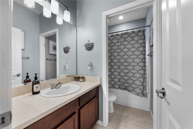 4040 Quartzite Ln, San Bernardino, CA 92407 - full bath featuring vanity, tile patterned flooring, and shower / tub combo with curtain