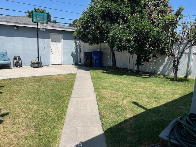 12843 Columbia Way, Downey, CA 90242 - view of yard