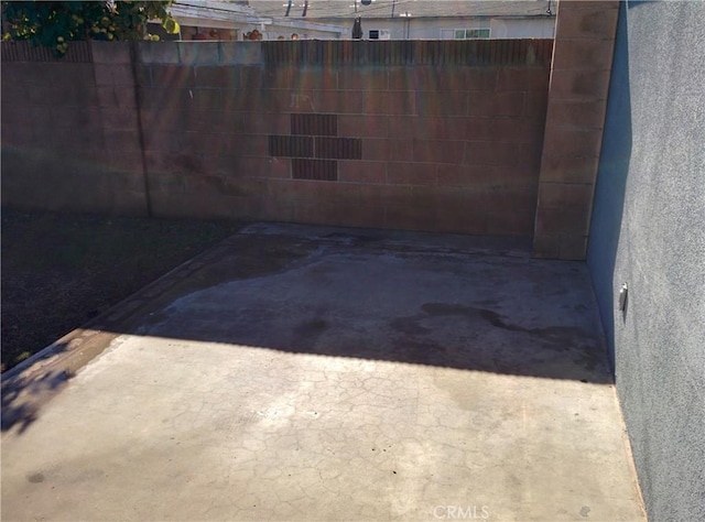 12843 Columbia Way, Downey, CA 90242 - view of patio