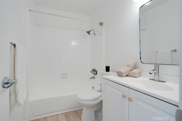 4727 W 147th St Unit 133, Lawndale, CA 90260 - bathroom with vanity, shower / bathtub combination, and wood finished floors