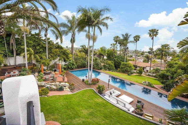 308 Sunset Dr Unit A, Encinitas, CA 92024 - outdoor pool featuring a yard