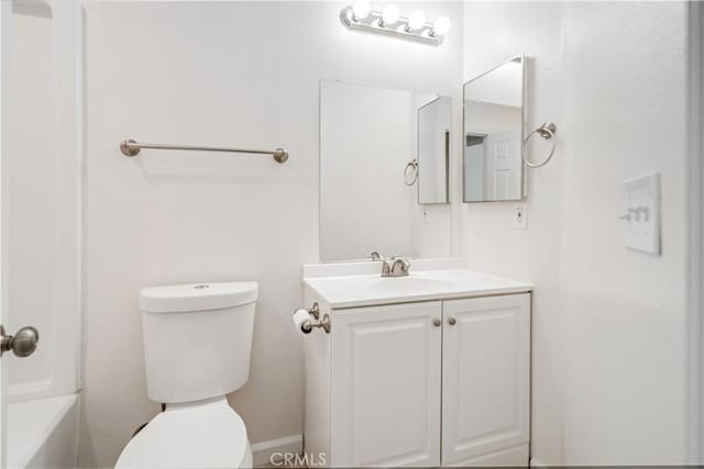 45722 Palm Ln, Lancaster, CA 93535 - full bathroom featuring toilet and vanity