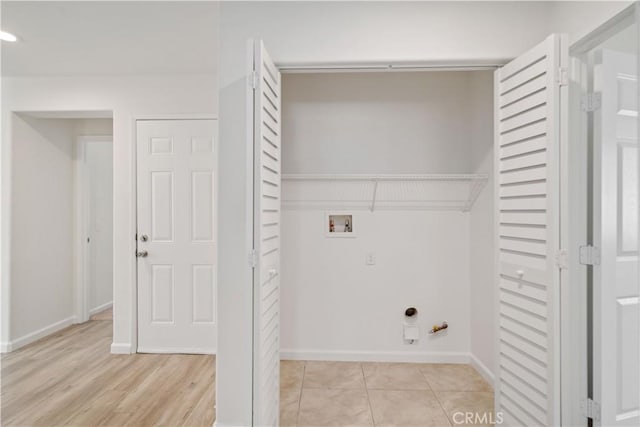 45722 Palm Ln, Lancaster, CA 93535 - washroom with gas dryer hookup, washer hookup, and recessed lighting