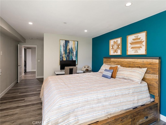 625 Esplanade Unit 29, Redondo Beach, CA 90277 - bedroom with recessed lighting and wood finished floors