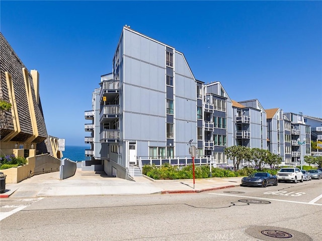 625 Esplanade Unit 29, Redondo Beach, CA 90277 - view of apartment building / complex