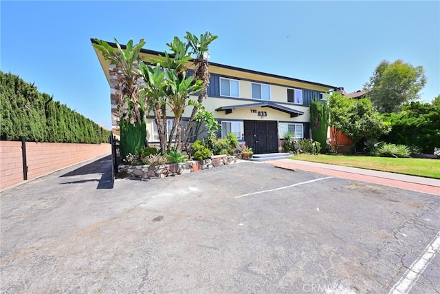 833 W Duarte Rd Unit 11, Arcadia, CA 91007 - view of property featuring uncovered parking