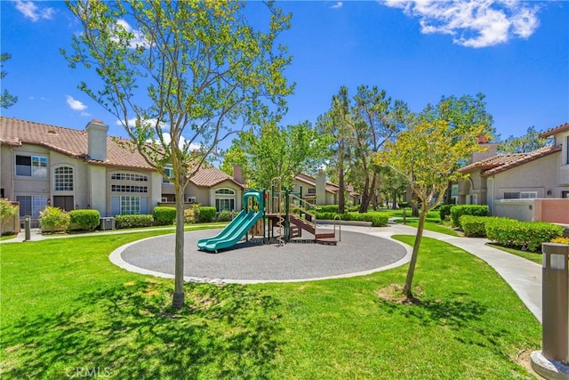 17 Indigo Pl, Aliso Viejo, CA 92656 - communal playground featuring a yard and a residential view