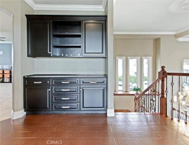 27020 Daisy Cir, Yorba Linda, CA 92887 - bar area with crown molding