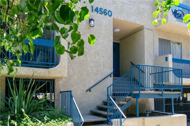 14560 Clark St Unit 215, Sherman Oaks, CA 91411 - photo 1