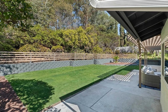 10594 Rookwood Dr, San Diego, CA 92131 - fenced backyard featuring a patio area