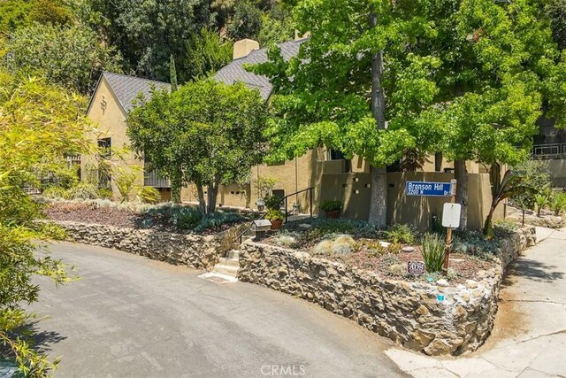 2256 Bronson Hill Dr, Los Angeles, CA 90068 - photo 46