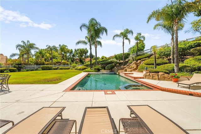 31148 Kahwea Rd, Temecula, CA 92591 - view of pool featuring a patio, a yard, and a pool with connected hot tub