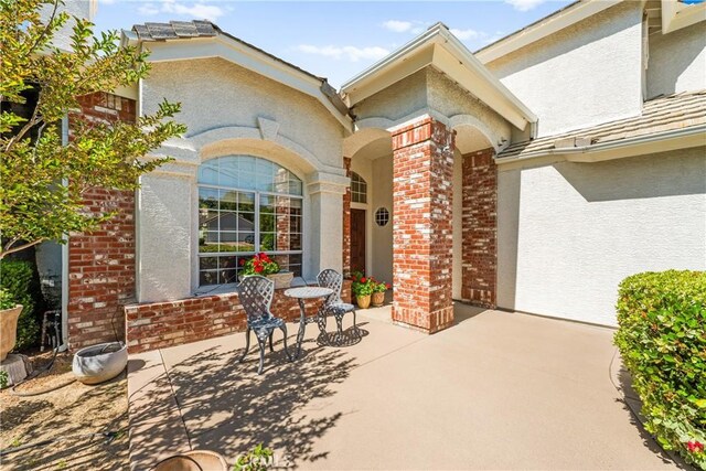 31148 Kahwea Rd, Temecula, CA 92591 - view of patio