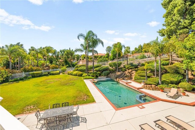 31148 Kahwea Rd, Temecula, CA 92591 - view of swimming pool featuring a patio area and a pool with connected hot tub