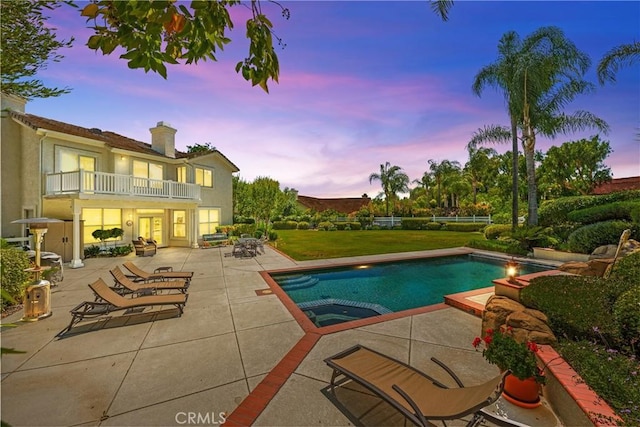 31148 Kahwea Rd, Temecula, CA 92591 - swimming pool featuring a patio and an in-ground hot tub
