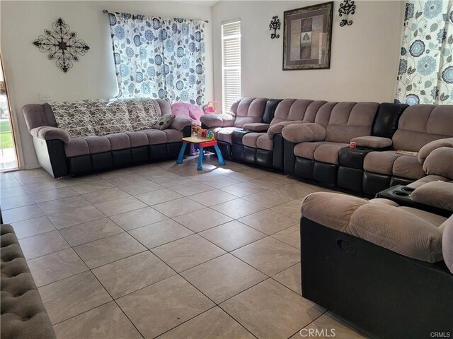 437 Winthrop Dr, Hemet, CA 92544 - photo 4