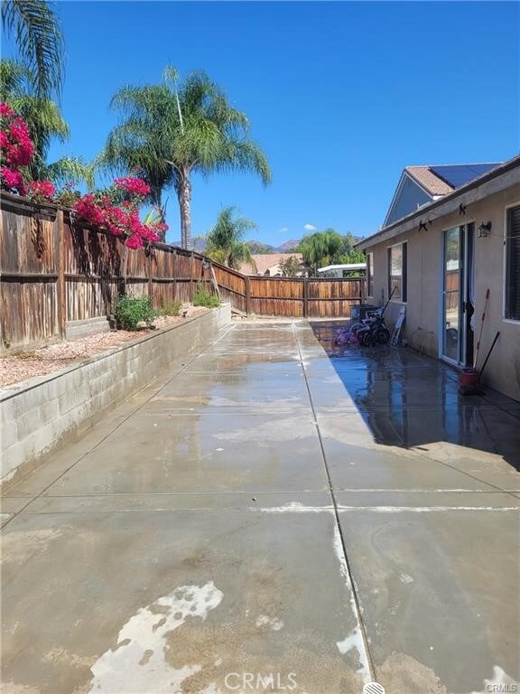 437 Winthrop Dr, Hemet, CA 92544 - photo 13