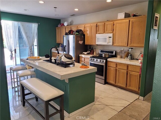 437 Winthrop Dr, Hemet, CA 92544 - photo 3