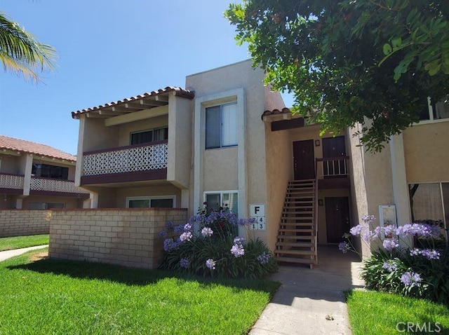 700 W La Veta Ave Unit F2, Orange, CA 92868 - photo 1