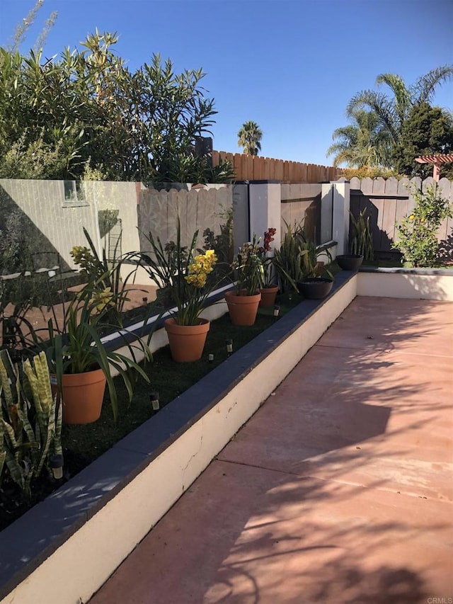 3732 Mira Pacific Dr, Oceanside, CA 92056 - view of patio