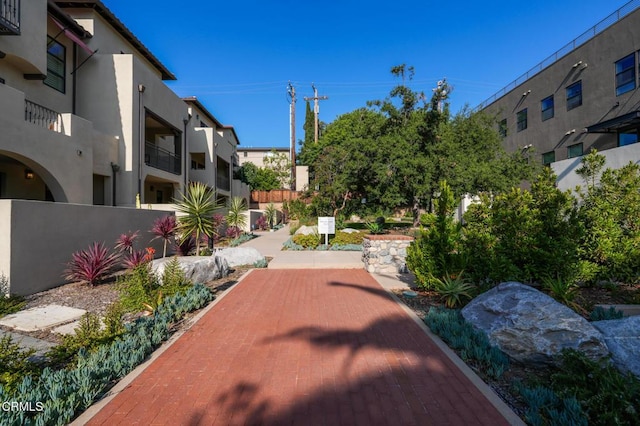 820 Mission St Unit 208, South Pasadena, CA 91030 - surrounding community