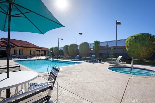 43195 Andrade Ave Unit K, Hemet, CA 92544 - community pool featuring a patio