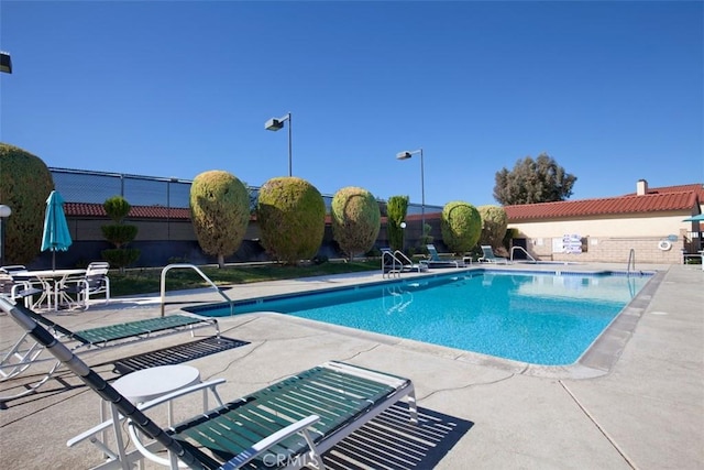 43195 Andrade Ave Unit K, Hemet, CA 92544 - community pool featuring a patio