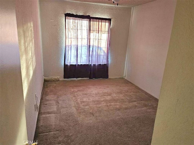 11357 Low Chaparral Dr, Victorville, CA 92392 - photo 17
