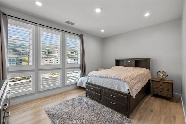 20720 W Liana Ct, Porter Ranch, CA 91326 - bedroom featuring light wood-style flooring and recessed lighting